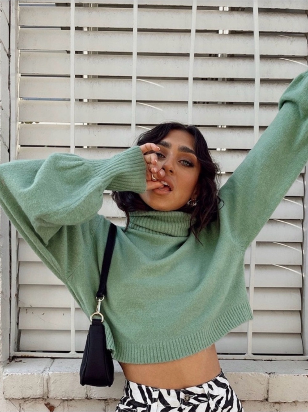 PRINCESS POLLY Zahara Cropped Turtleneck Sweater - Picture 13 of 15